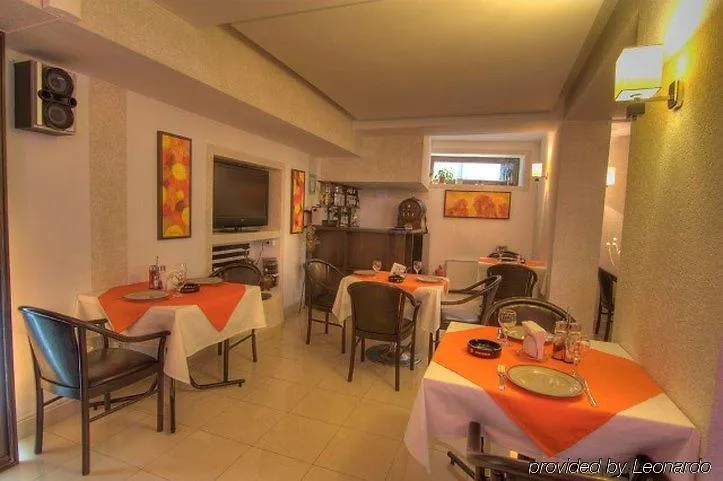 בוקרשט Hotel Razvan