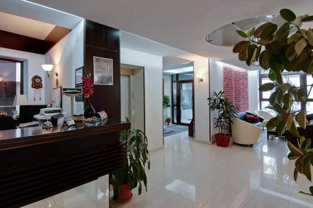 בוקרשט Hotel Razvan