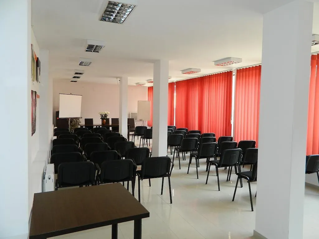 בוקרשט Hotel Razvan