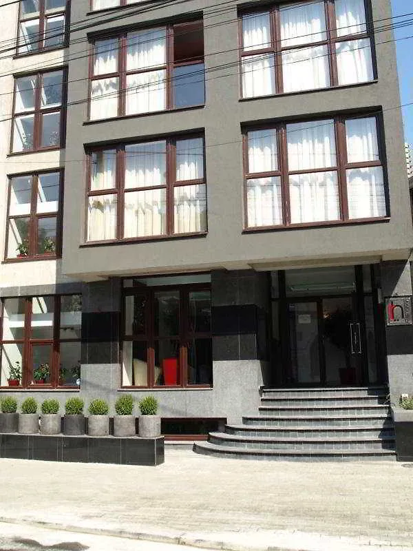 בוקרשט Hotel Razvan