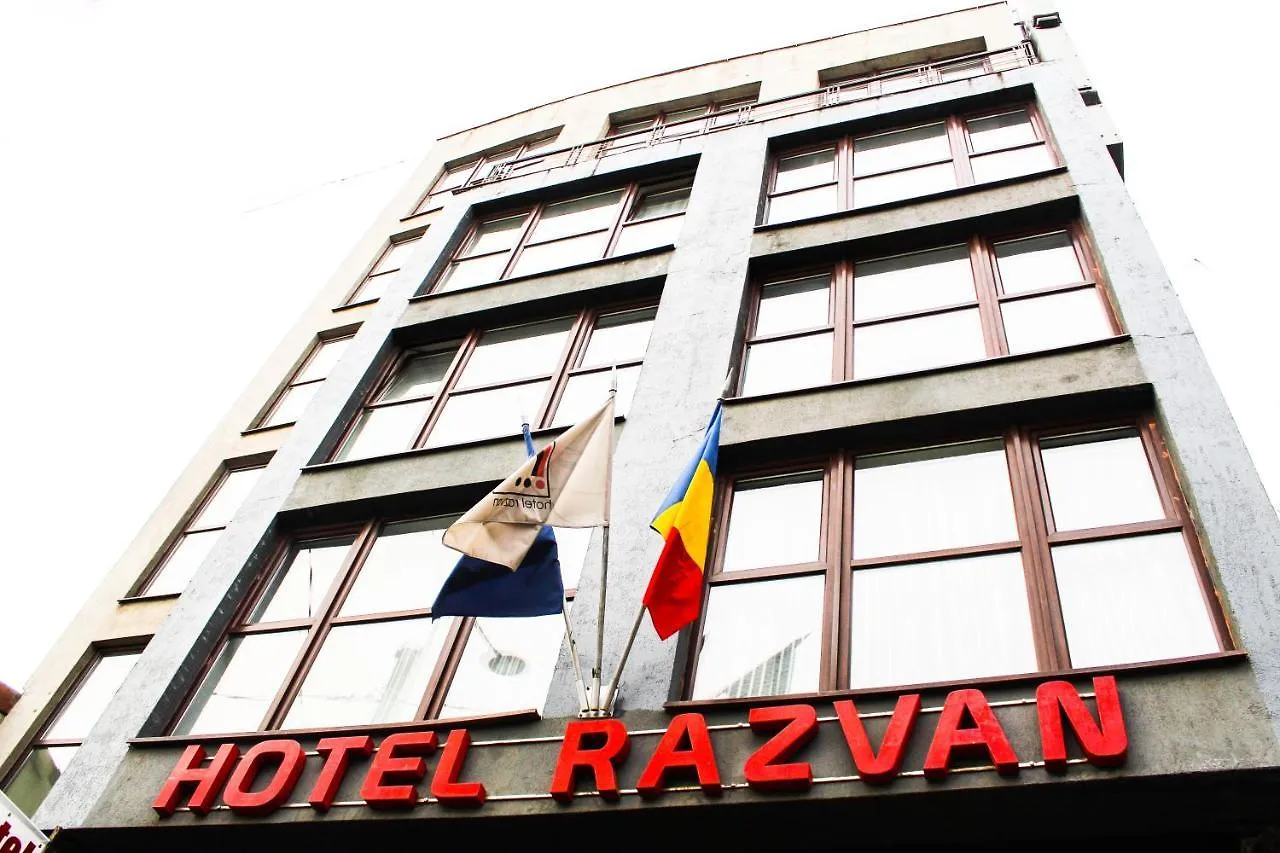 בוקרשט Hotel Razvan