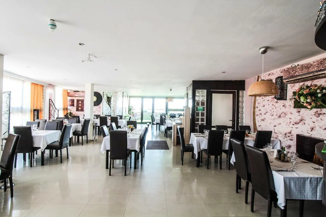 בוקרשט Hotel Razvan