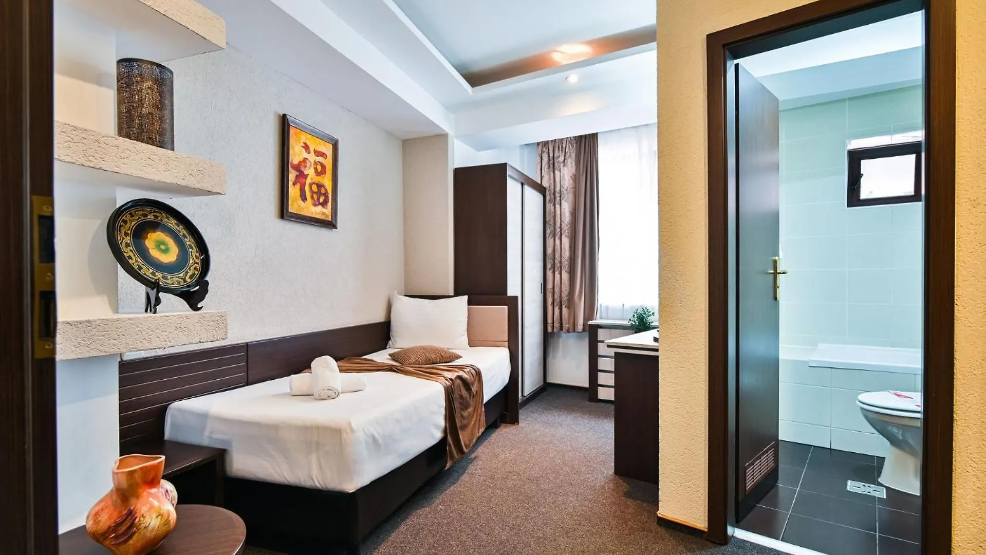 Hotel Razvan Bucharest 3*,  Romania